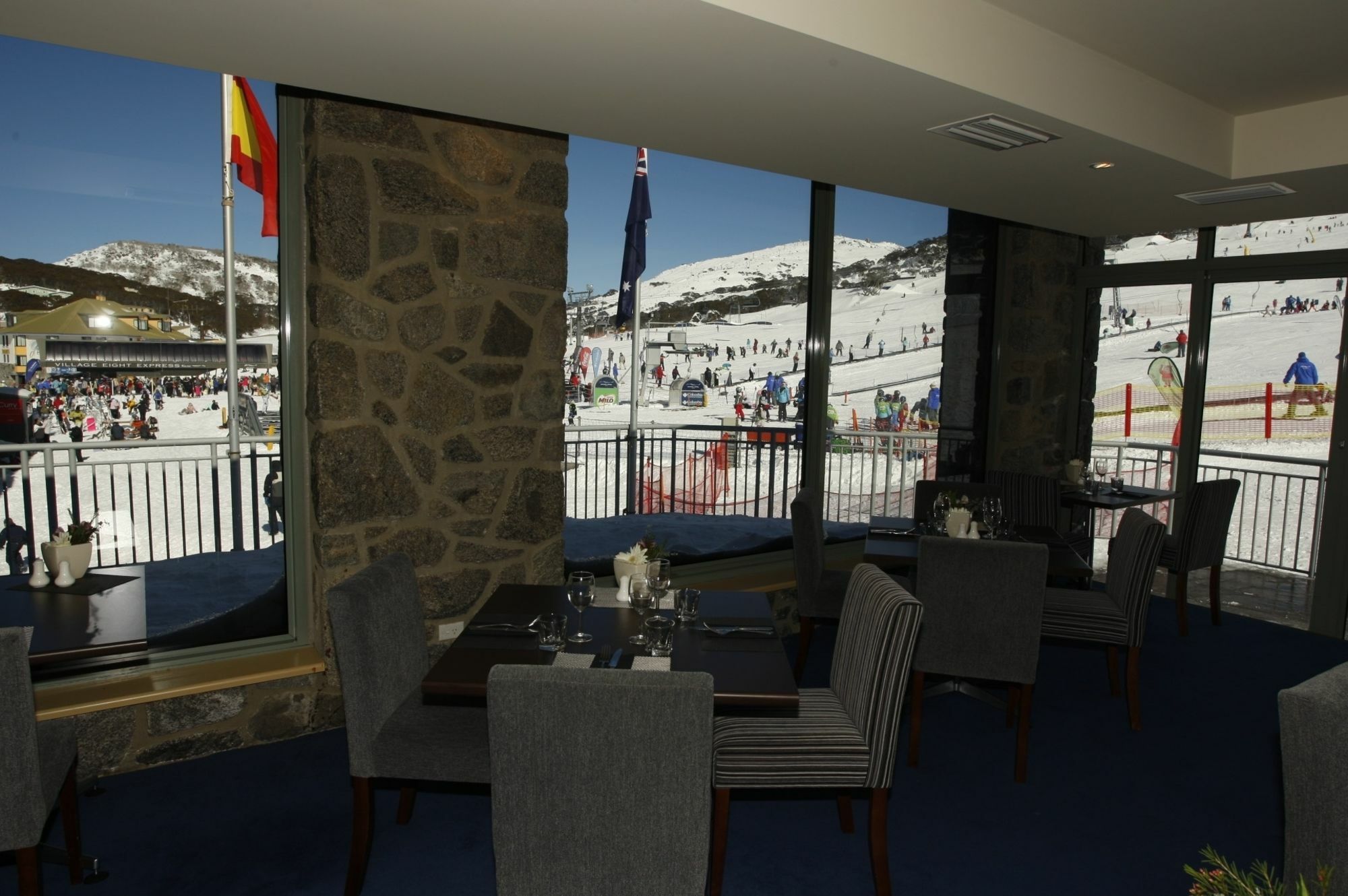 The Perisher Valley Hotel ภายนอก รูปภาพ